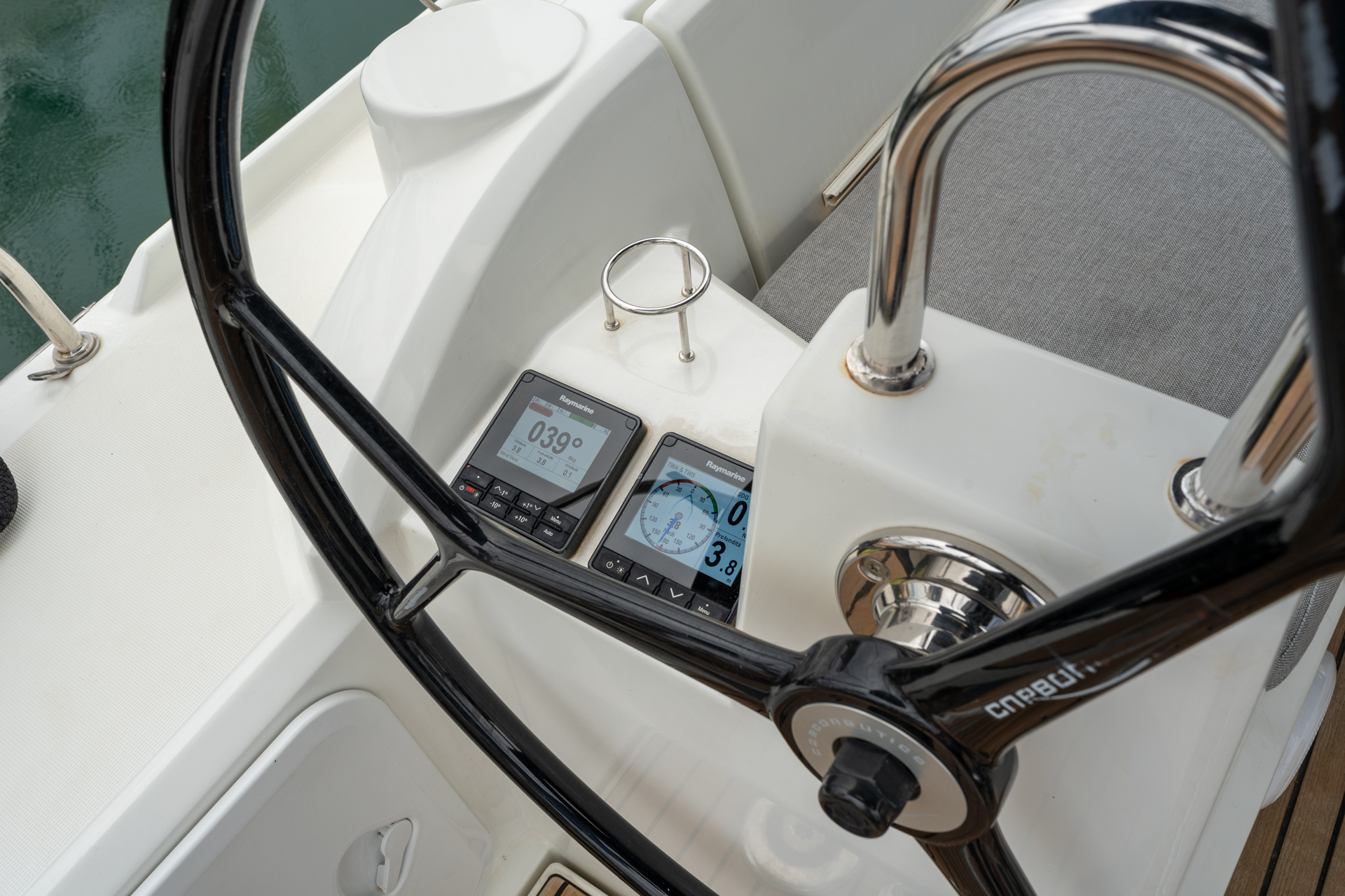 Oceanis 34.1 — photo 2