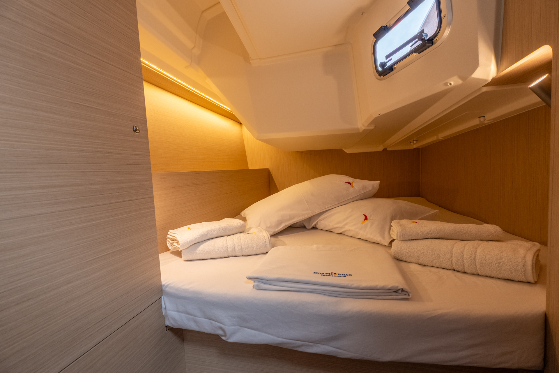 Oceanis 37.1 - 3 cab 2 wc — photo 6