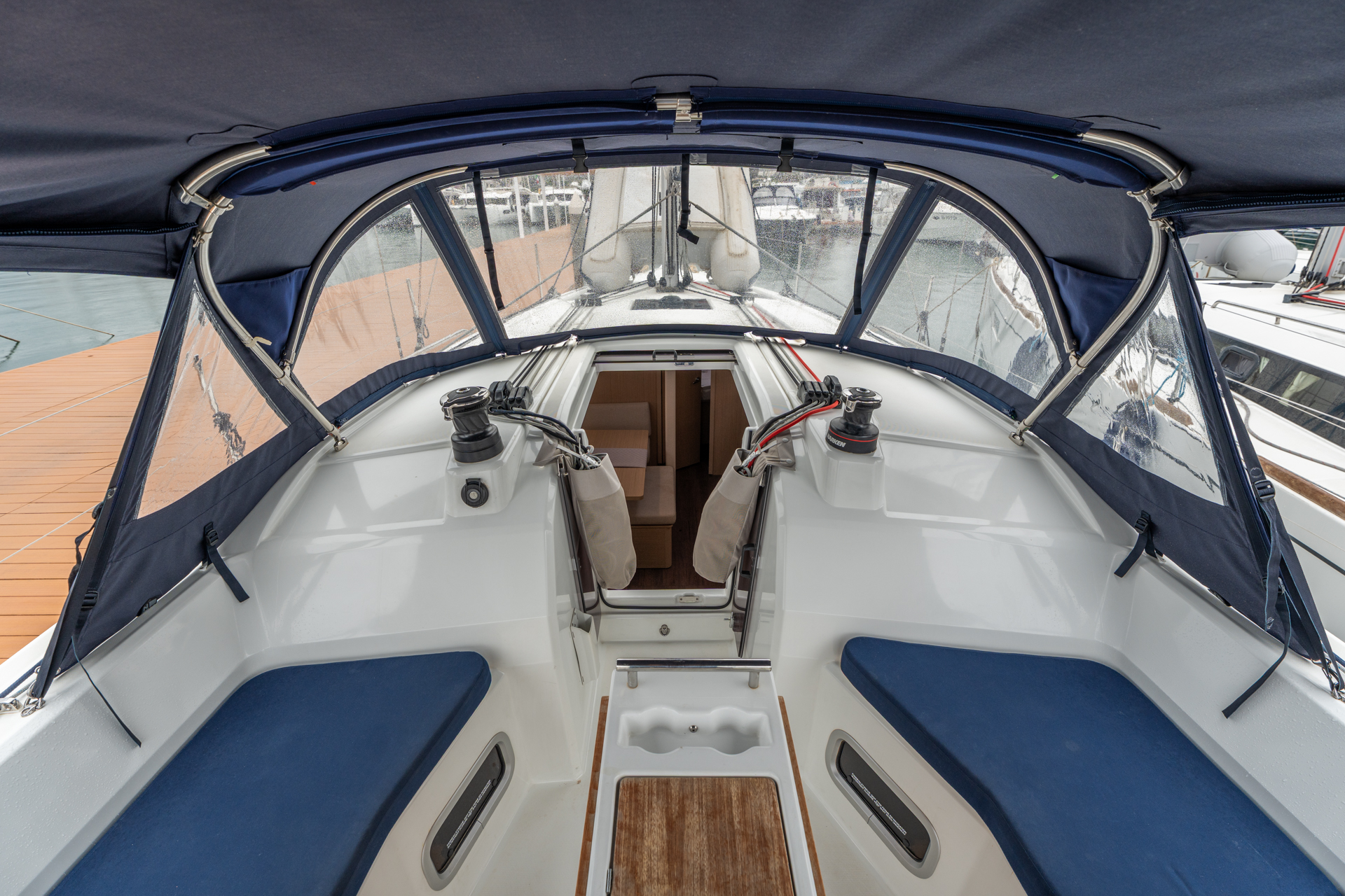Oceanis 37.1 - 3 cab 2 wc — photo 2
