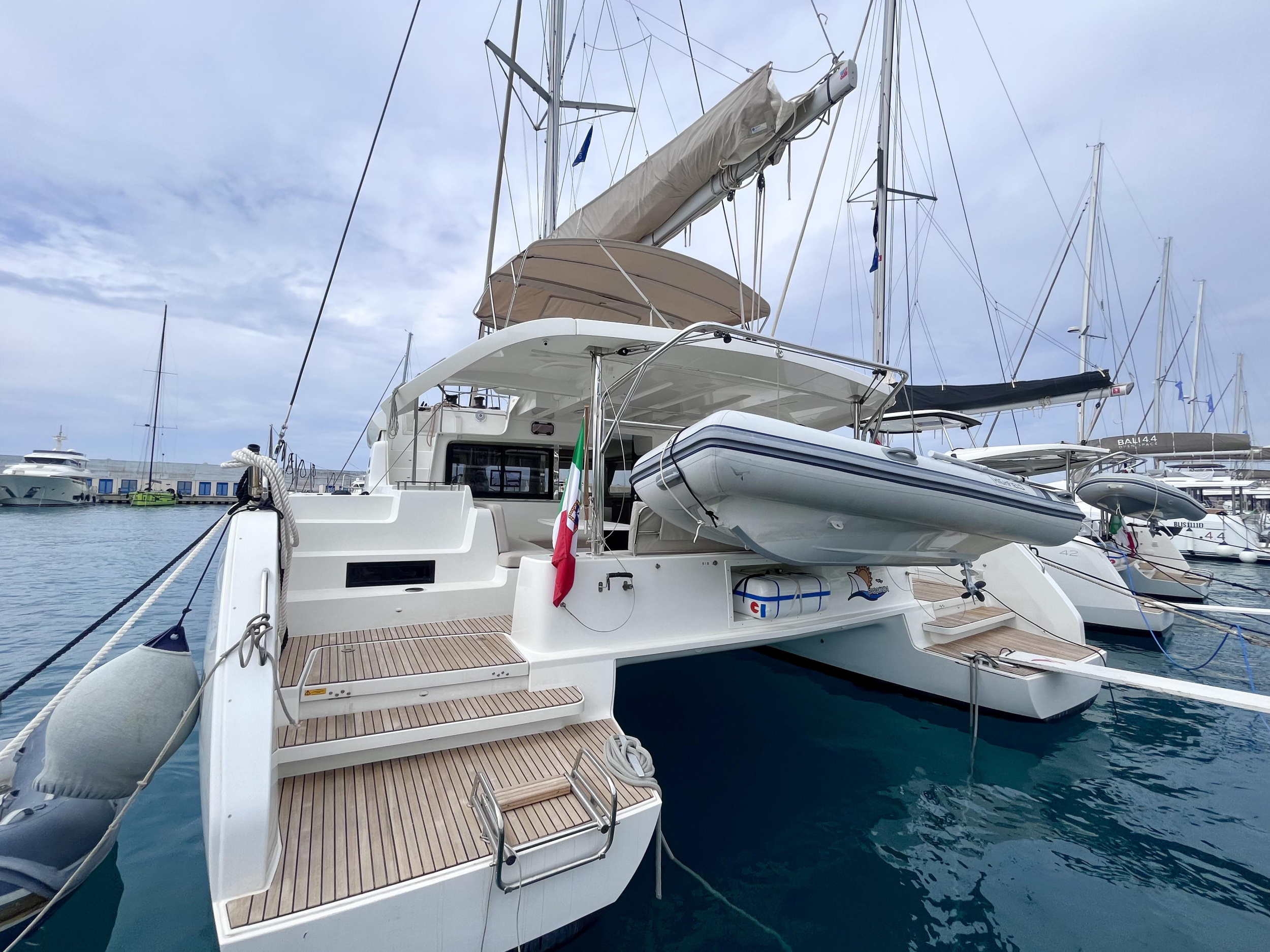 Lagoon 46 — photo 1