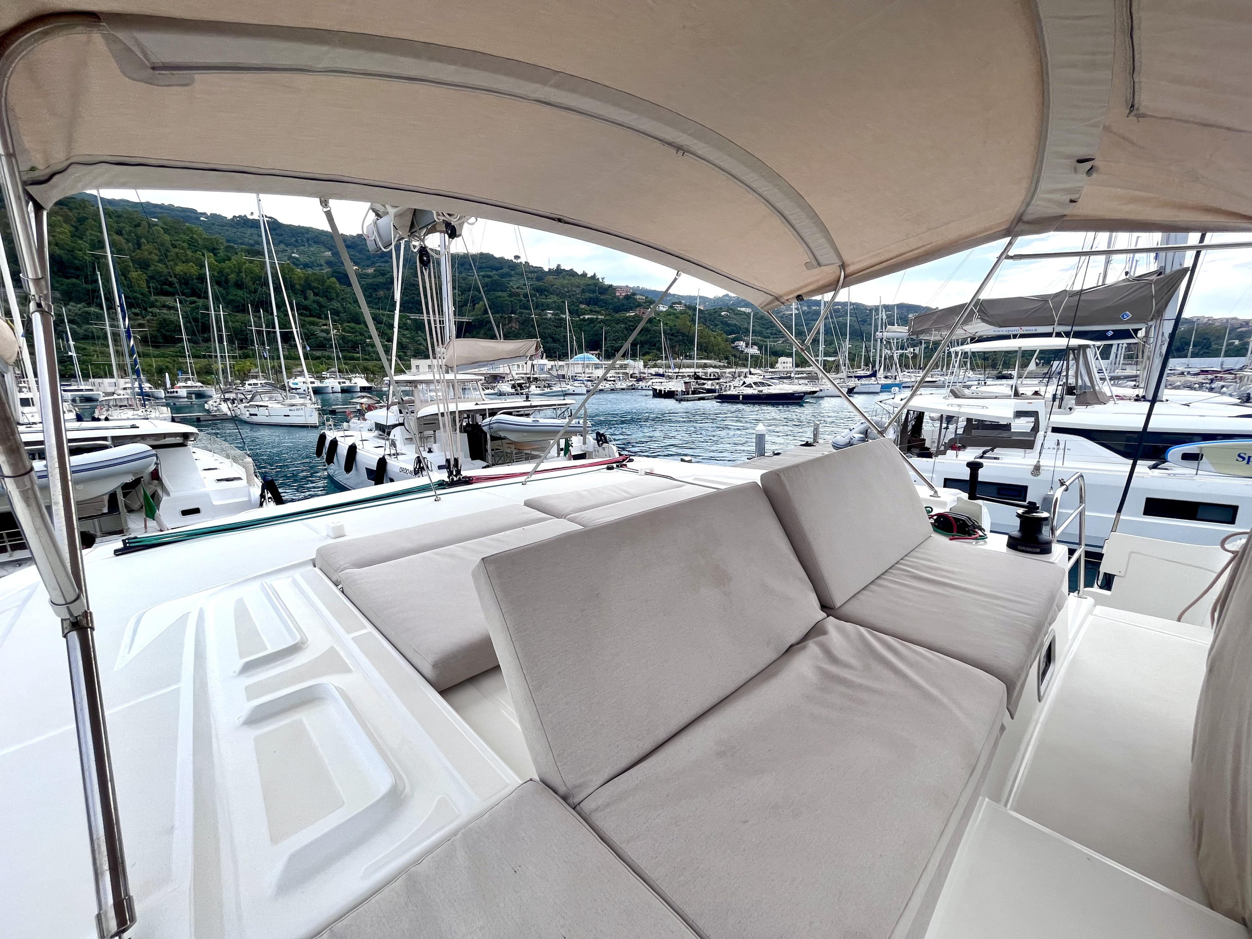 Lagoon 46 — photo 7