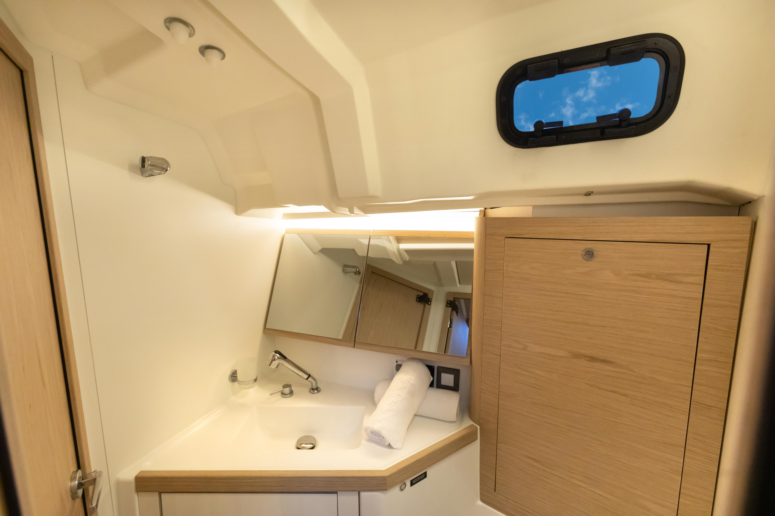 Oceanis 46.1 — photo 14