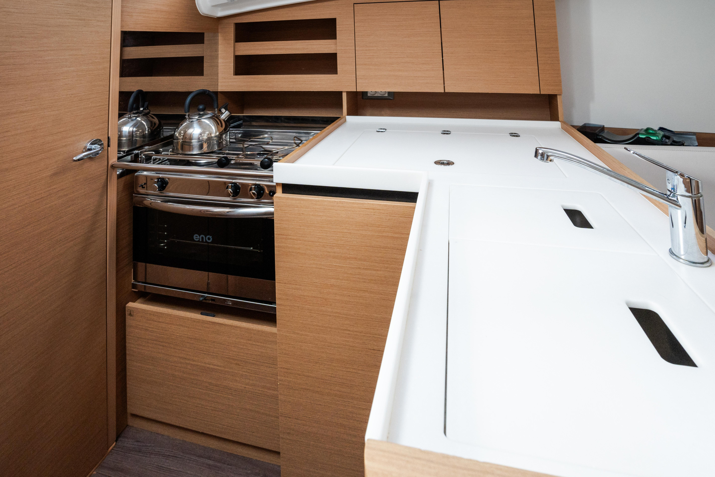 Sun Odyssey 380 — photo 12