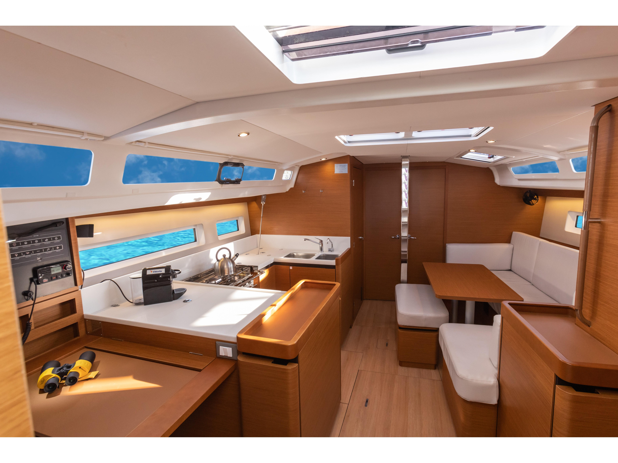 Sun Odyssey 440 — photo 24
