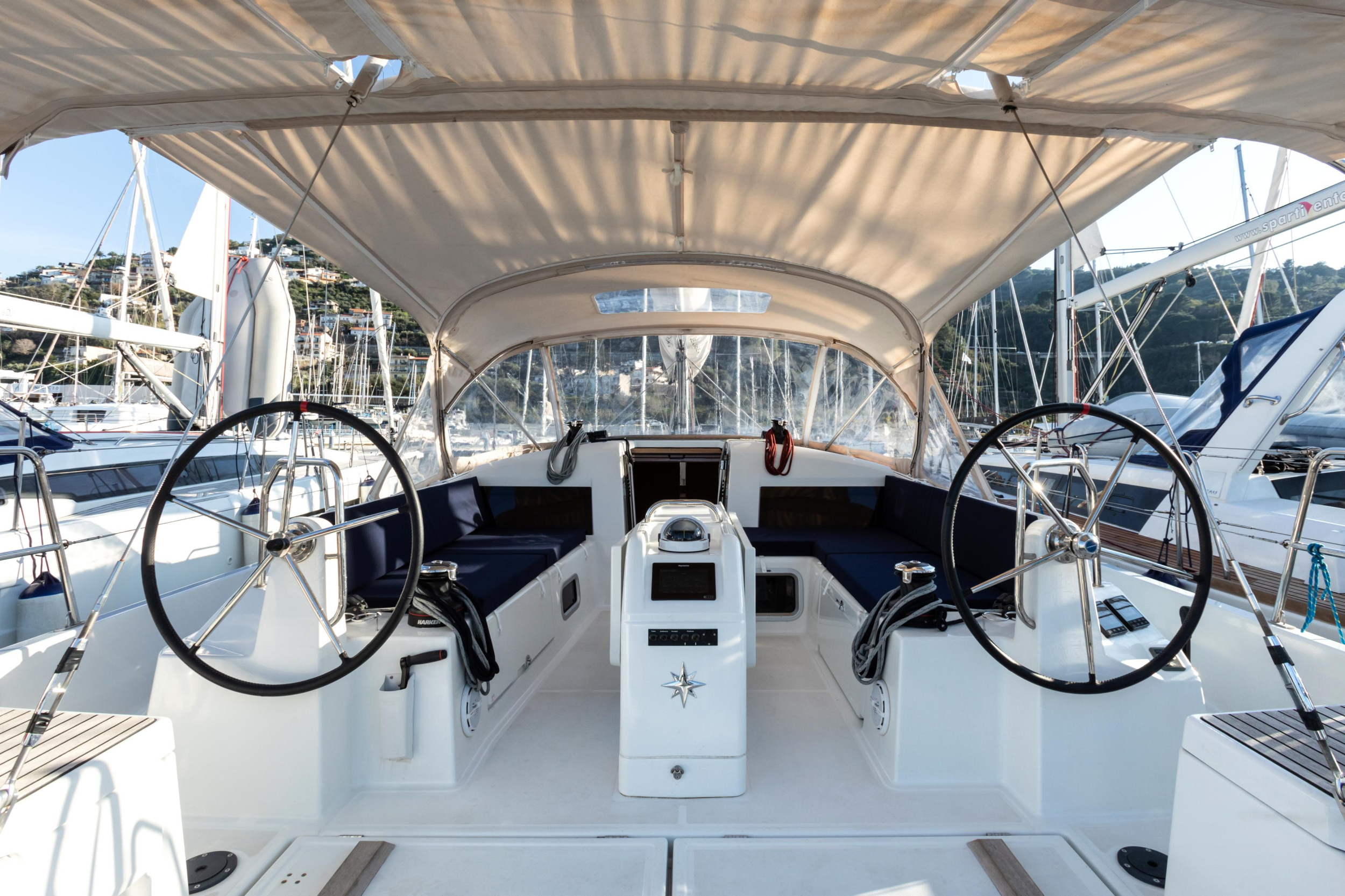 Sun Odyssey 440 — photo 15