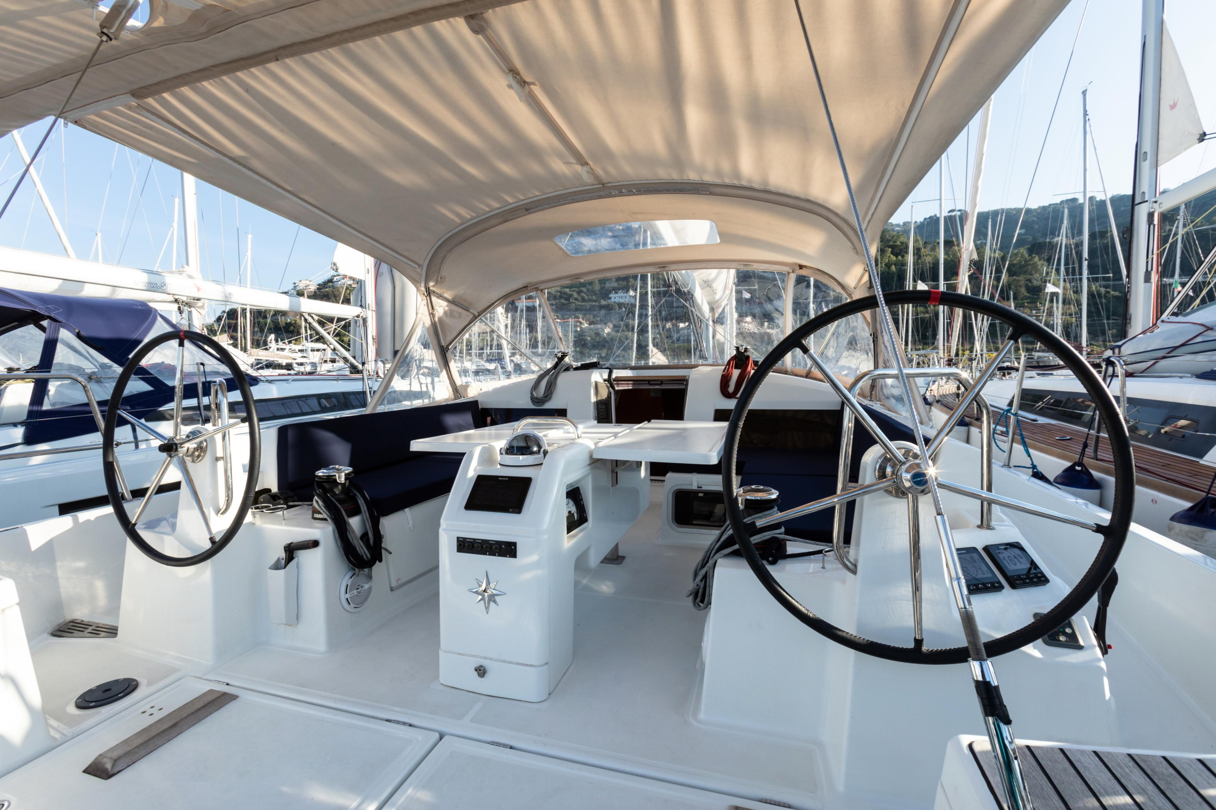 Sun Odyssey 440 — photo 18