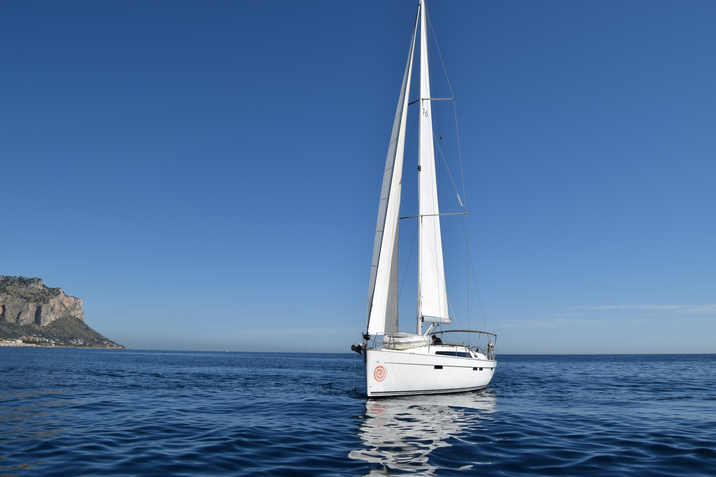 Bavaria Cruiser 46 (8+2 berths) — photo 4