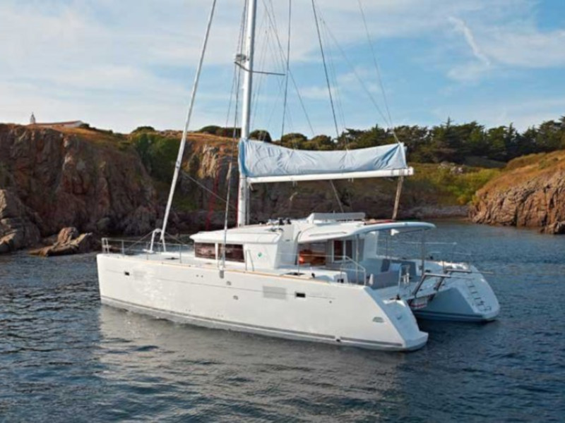 Lagoon 450F — photo 3