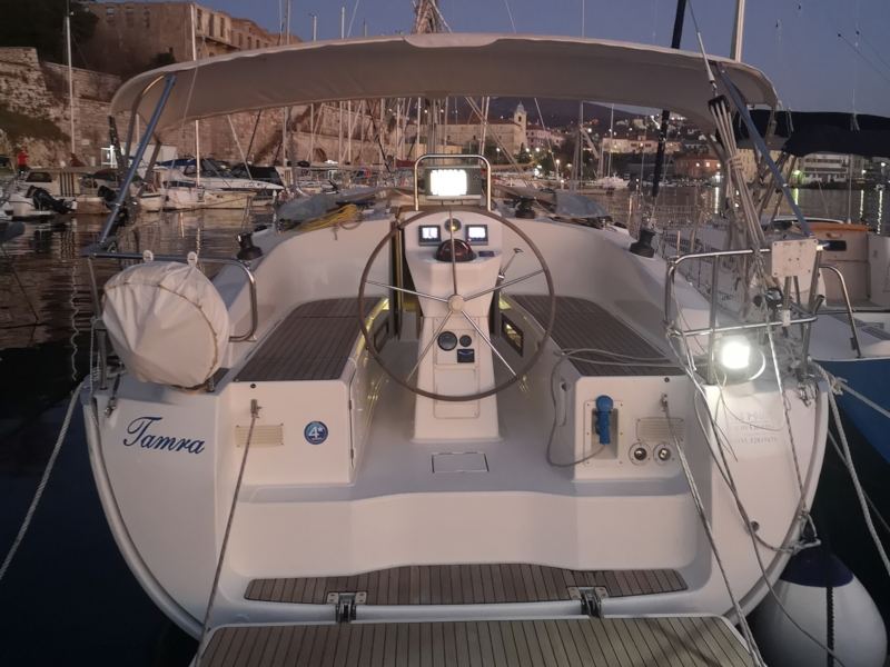 Bavaria 36 — photo 6