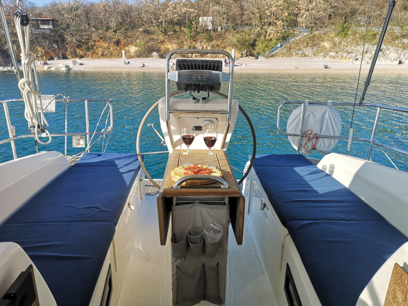Bavaria 36 — photo 5