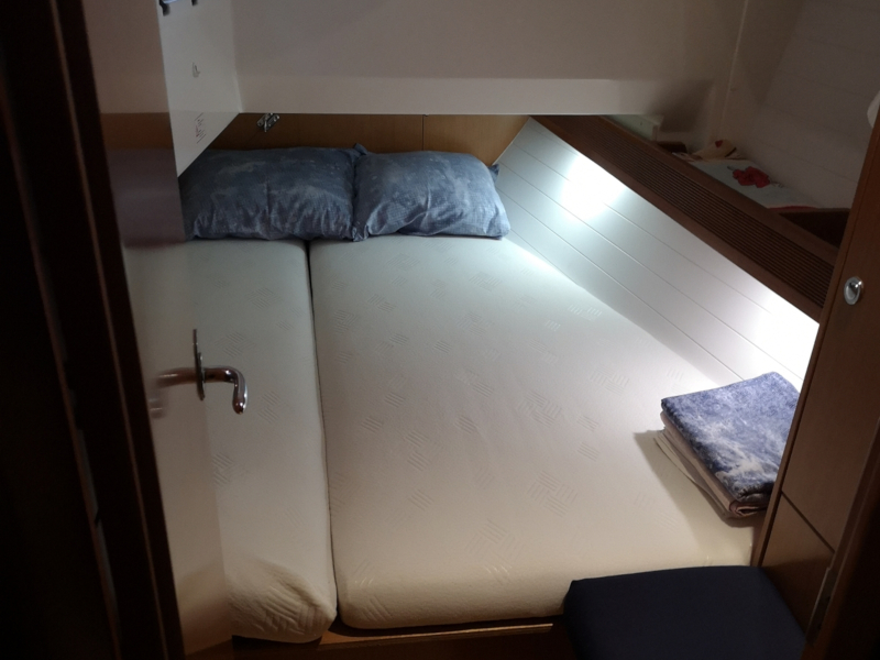 Bavaria 36 — photo 4