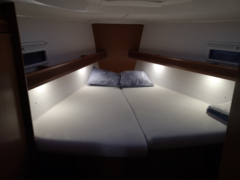 Bavaria 36 — photo 10