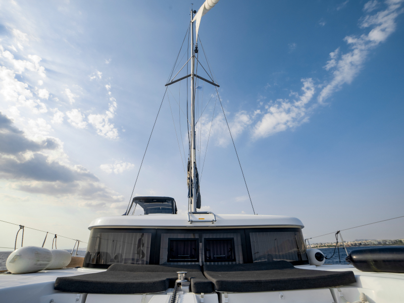 Lagoon 40 — photo 2
