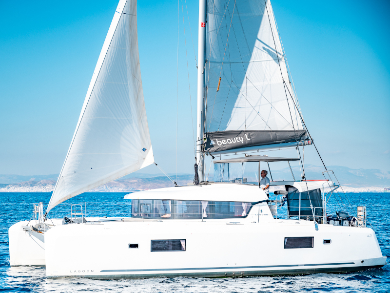 Lagoon 42 — photo 12