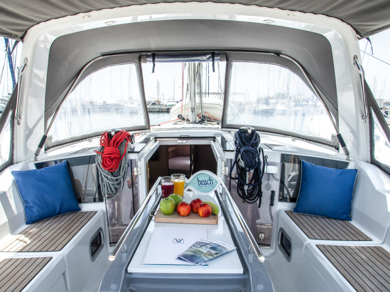 Oceanis 41.1 — photo 16