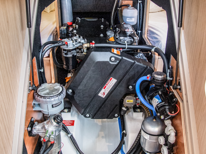 Oceanis 41.1 — photo 12
