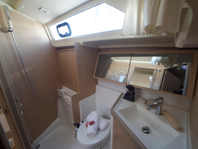 Oceanis 41.1 — photo 4