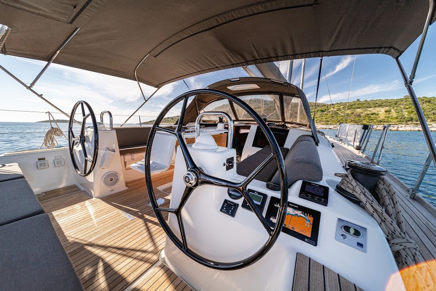 Dufour 460 Grand Large — photo 11