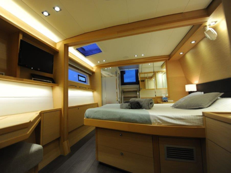 Lagoon 560 — photo 9