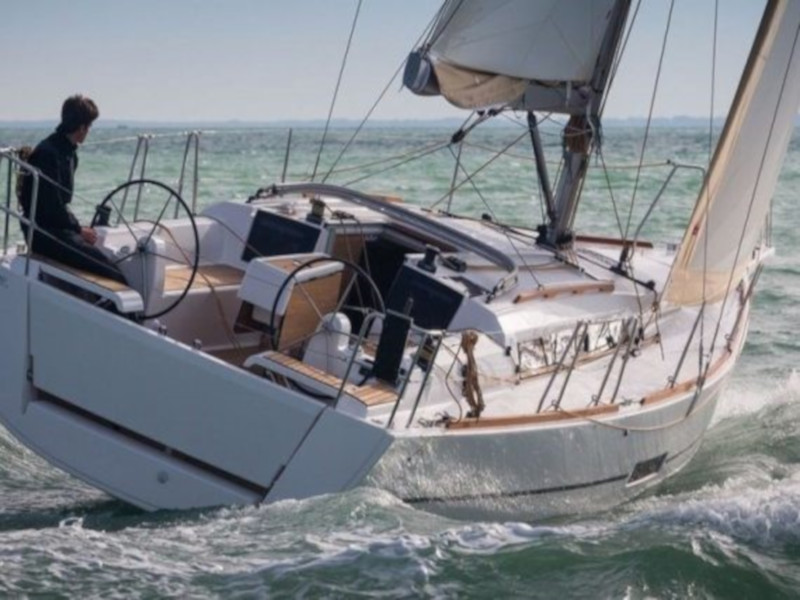 Dufour 360 Grand Large — photo 3