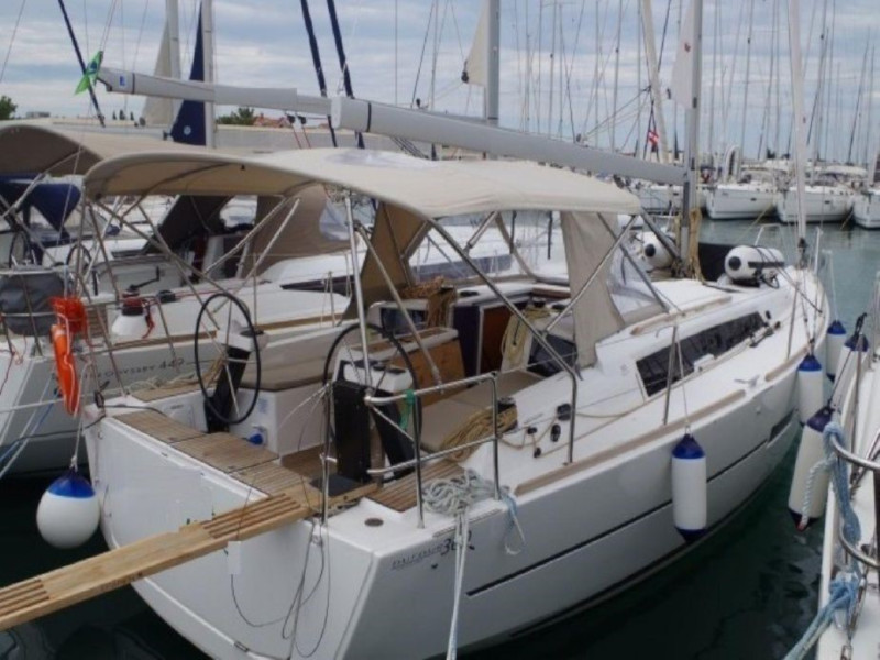 Dufour 360 Grand Large — photo 5