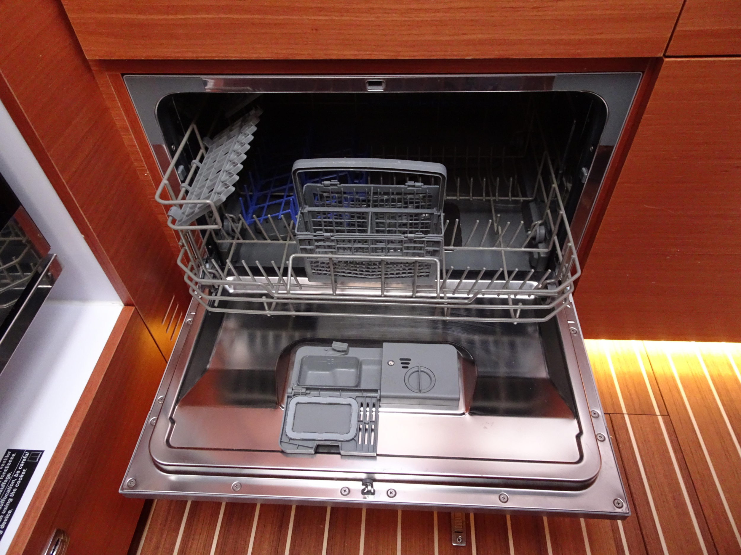 Dufour 56 Exclusive — photo 4
