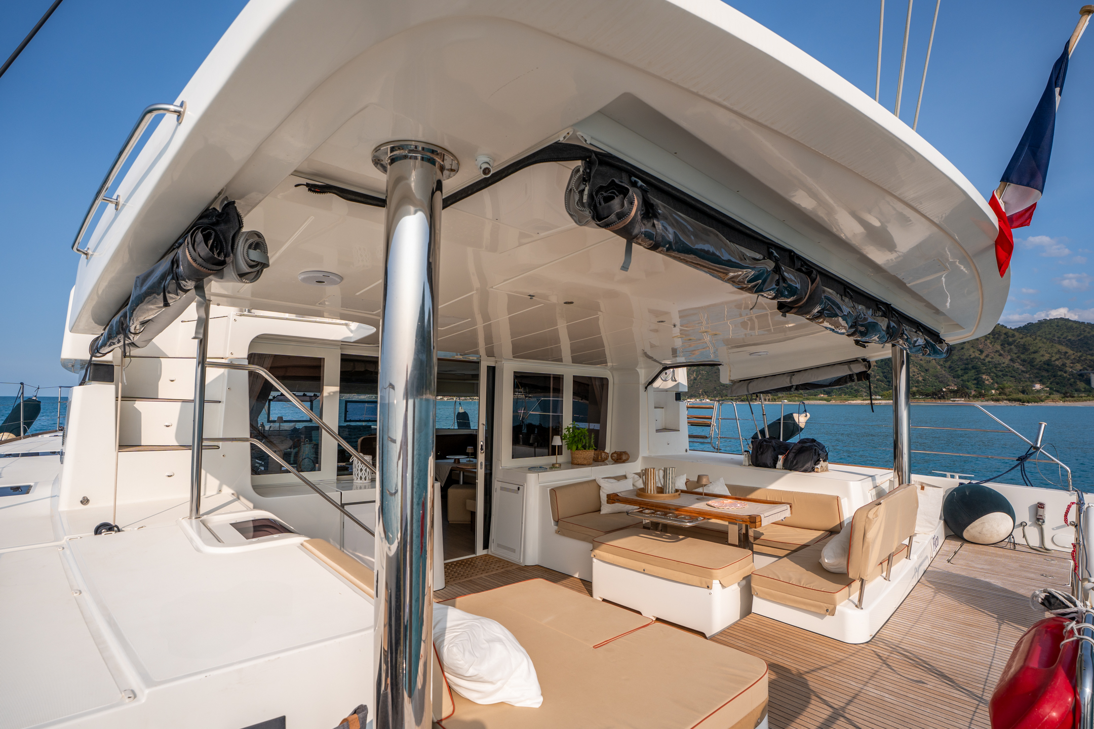 Lagoon 52F — photo 15