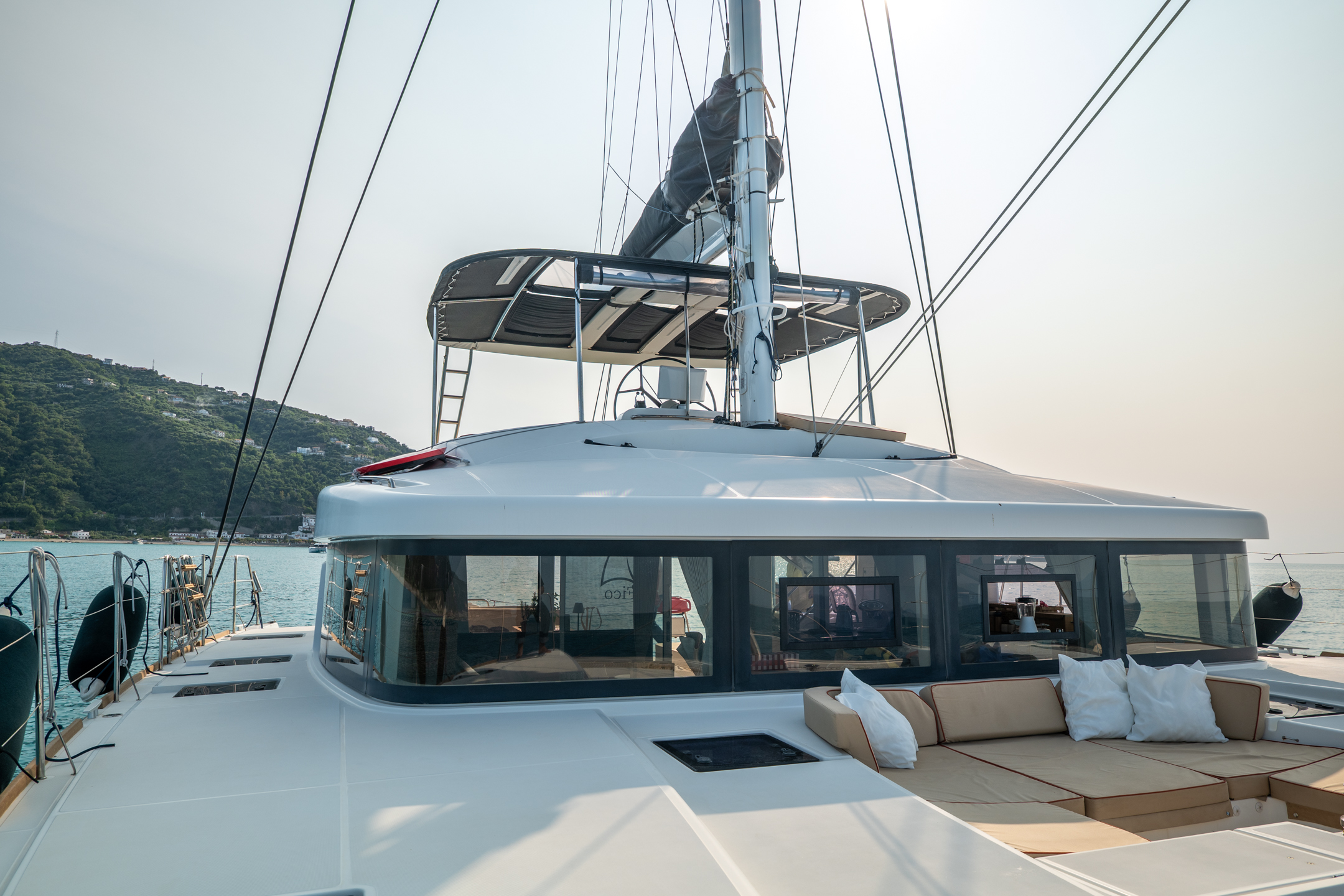 Lagoon 52F — photo 10