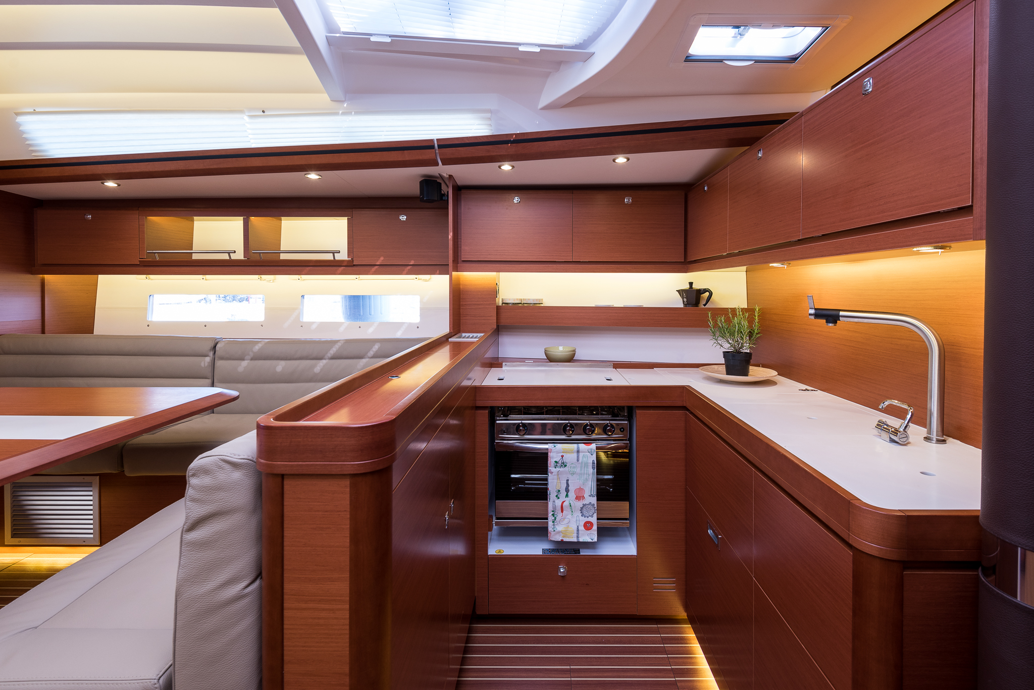 Dufour 560 Grand Large — photo 14