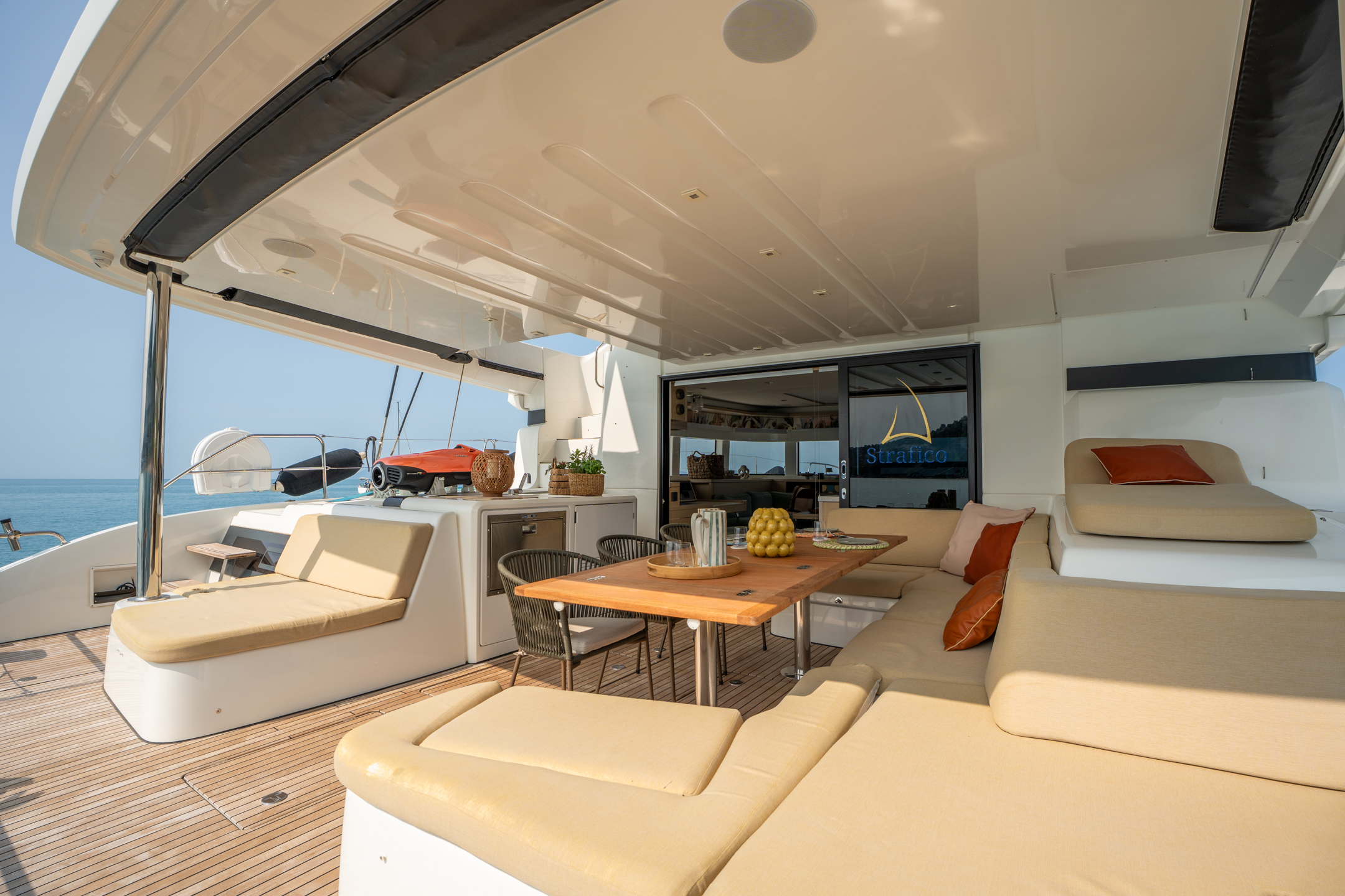 Lagoon 55 — photo 18