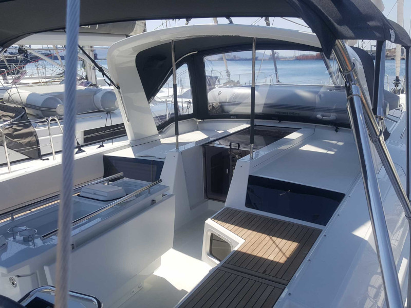 Oceanis 51.1 — photo 15