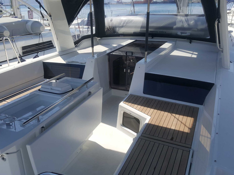 Oceanis 51.1 — photo 19