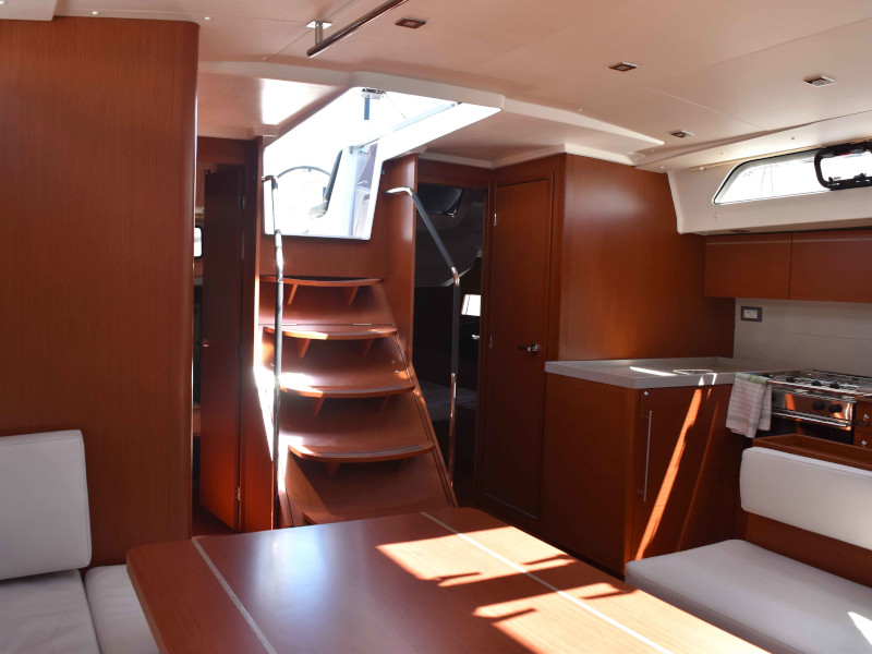 Oceanis 51.1 — photo 17