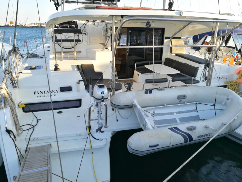 Lagoon 42 — photo 1