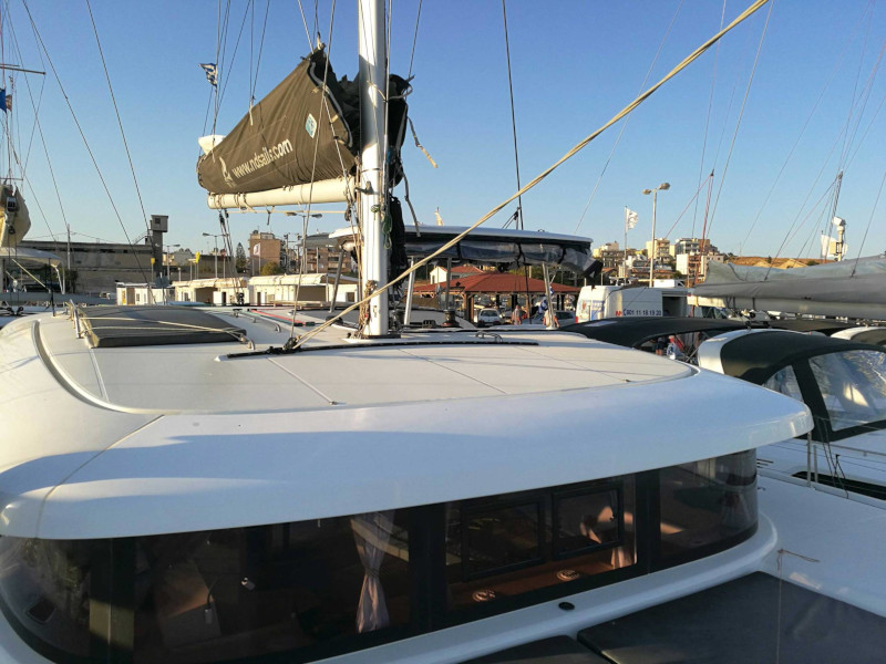 Lagoon 42 — photo 2