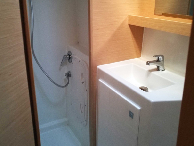 Lagoon 42 — photo 3