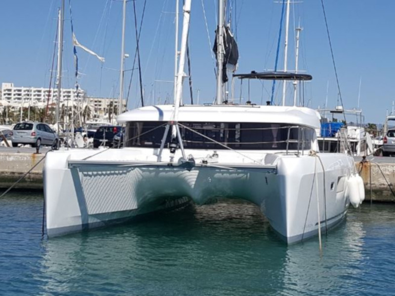 Lagoon 42 — photo 8