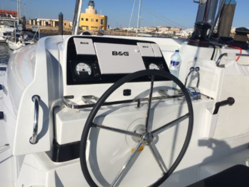 Lagoon 42 — photo 12