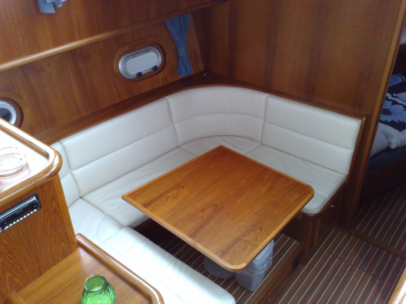 Advantage 42 — photo 10