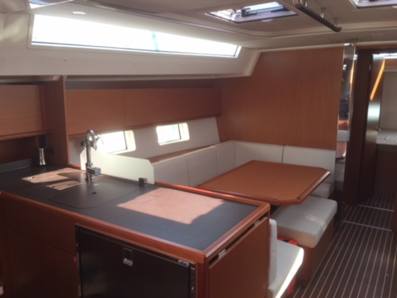 Bavaria C45 — photo 17