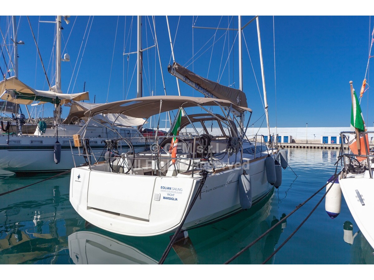 Sun Odyssey 349 — photo 1