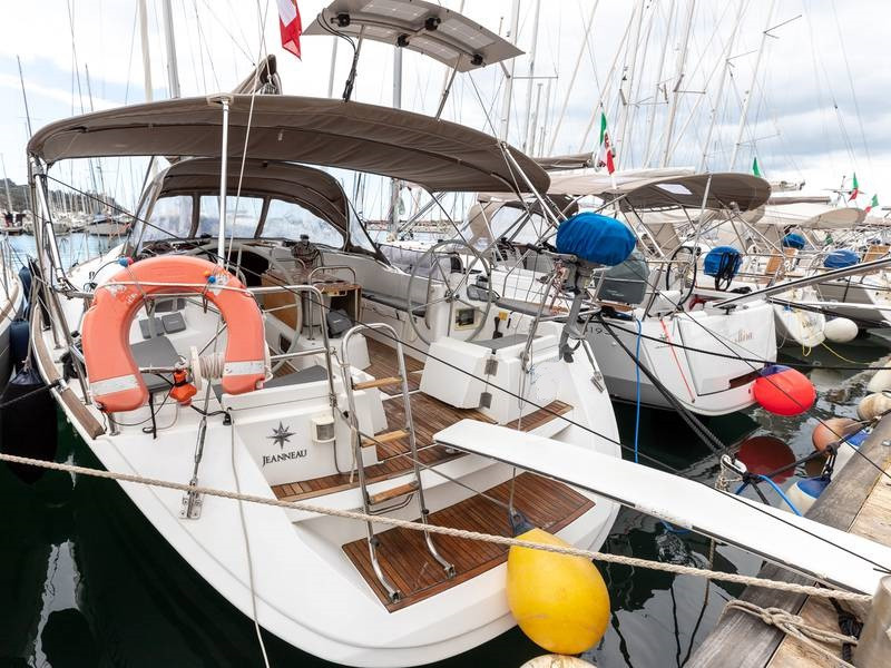 Sun Odyssey 44 i — photo 3