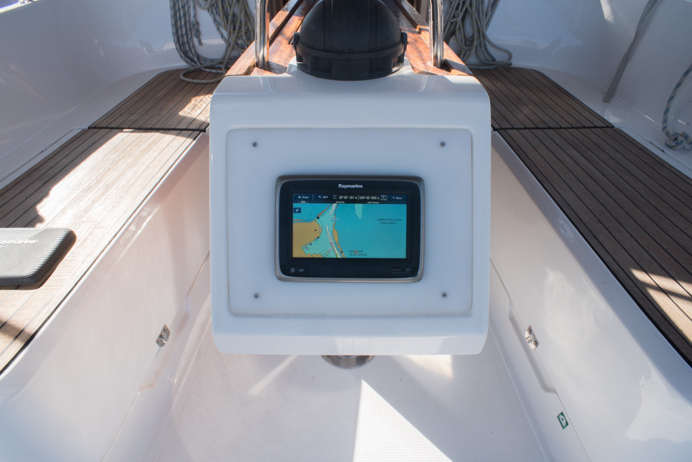 Bavaria Cruiser 37 — photo 5