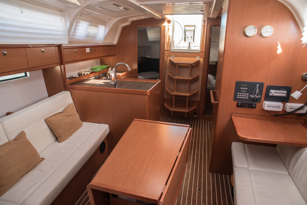 Bavaria Cruiser 37 — photo 15