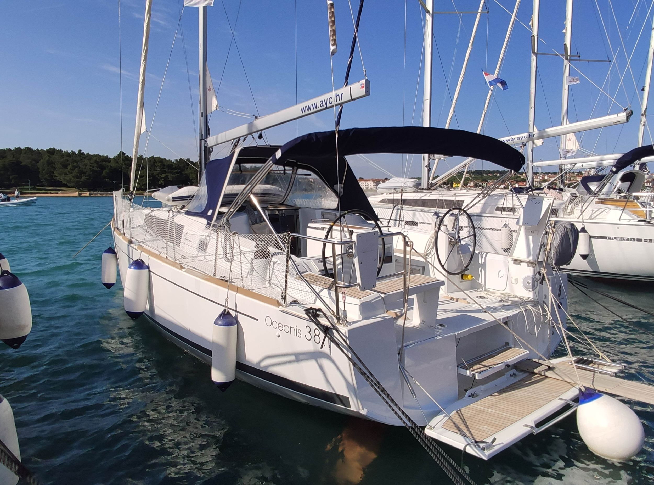 Oceanis 38.1 — photo 12
