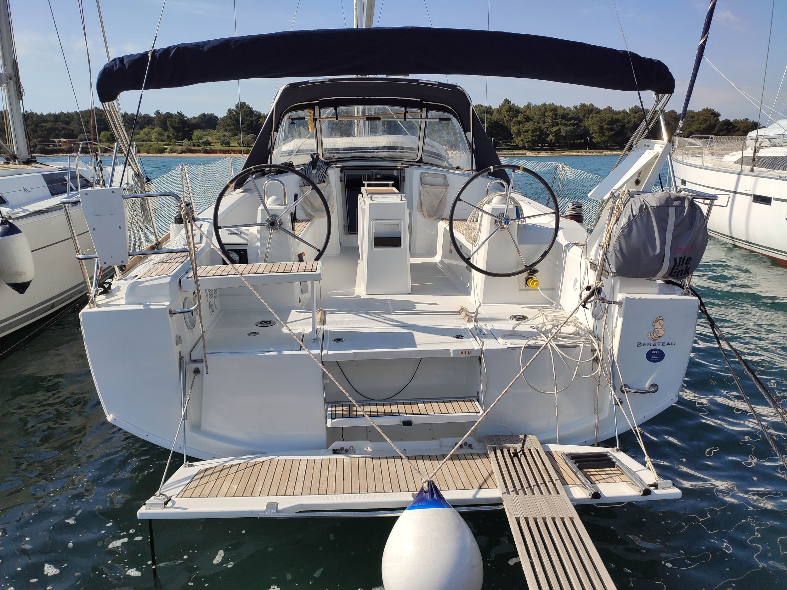 Oceanis 38.1 — photo 8