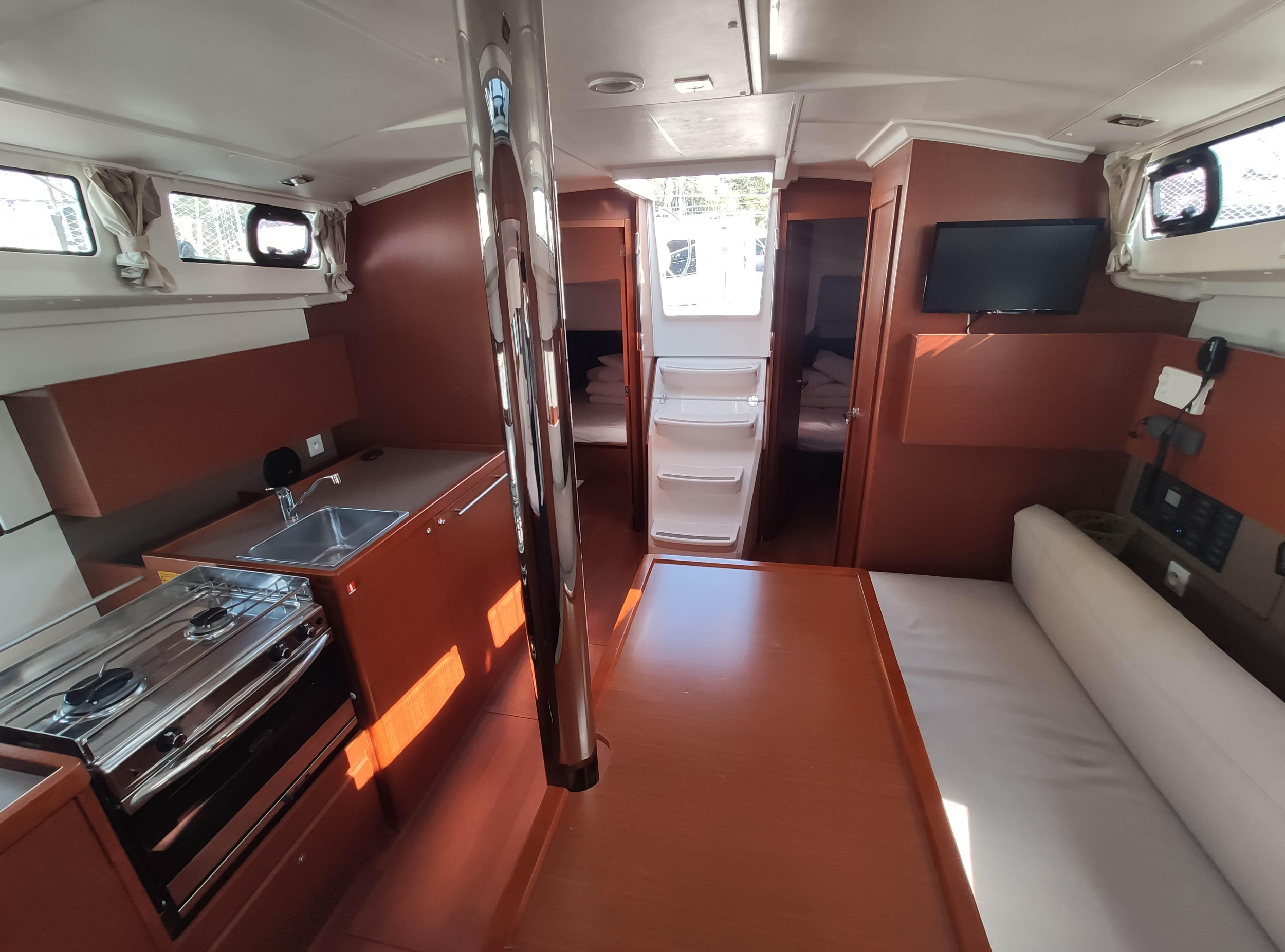 Oceanis 38.1 — photo 14