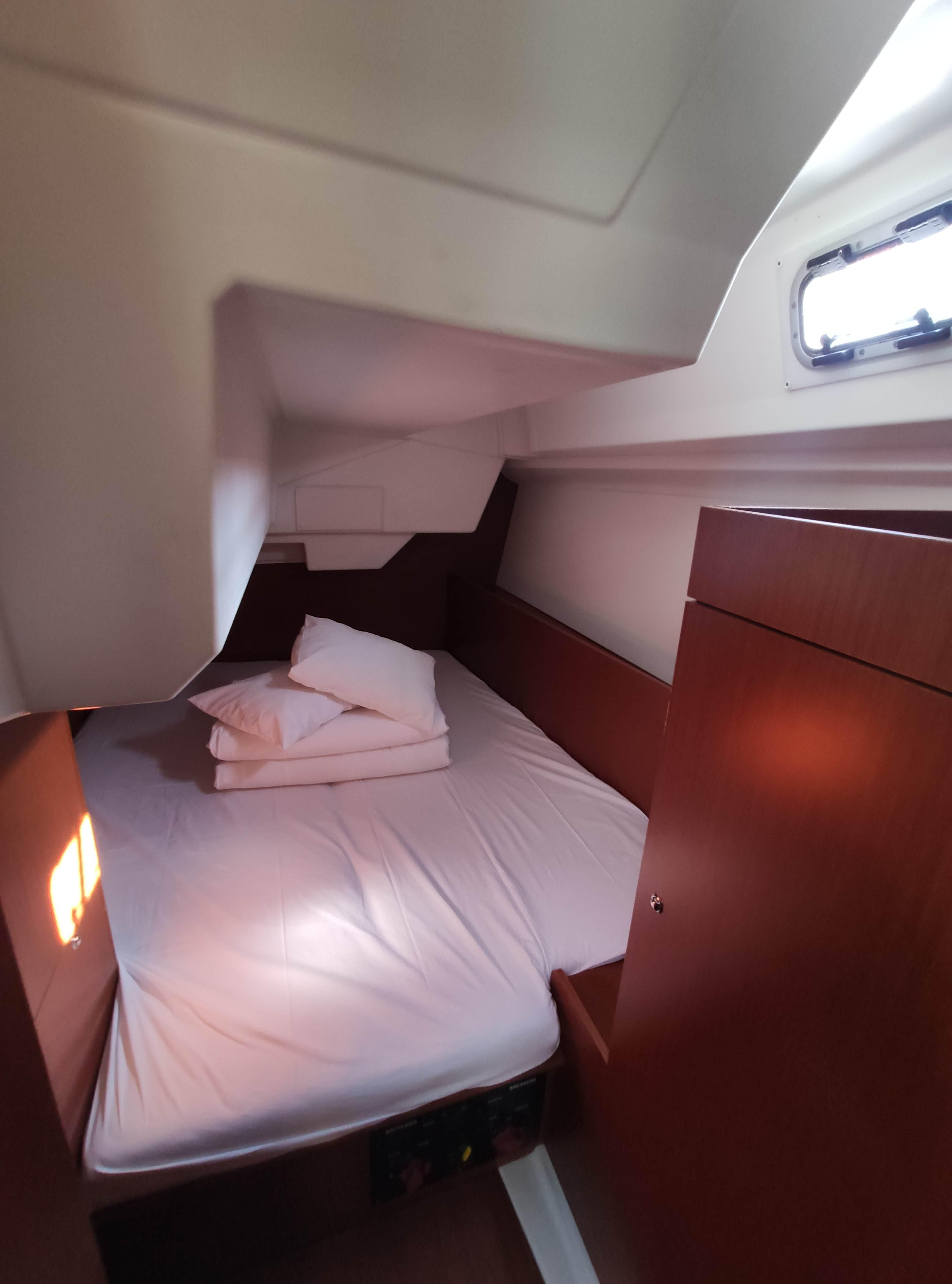 Oceanis 38.1 — photo 10