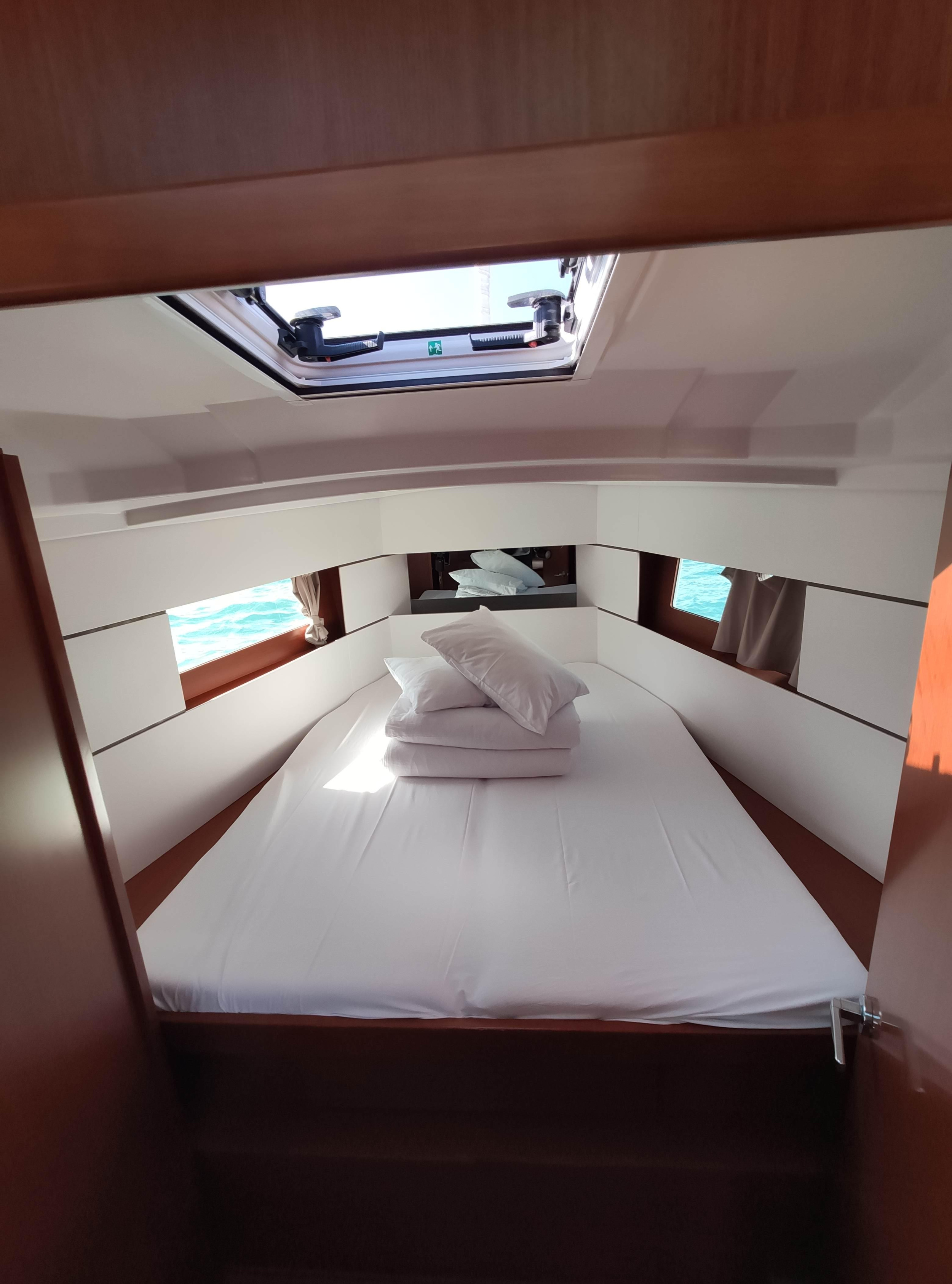 Oceanis 38.1 — photo 16