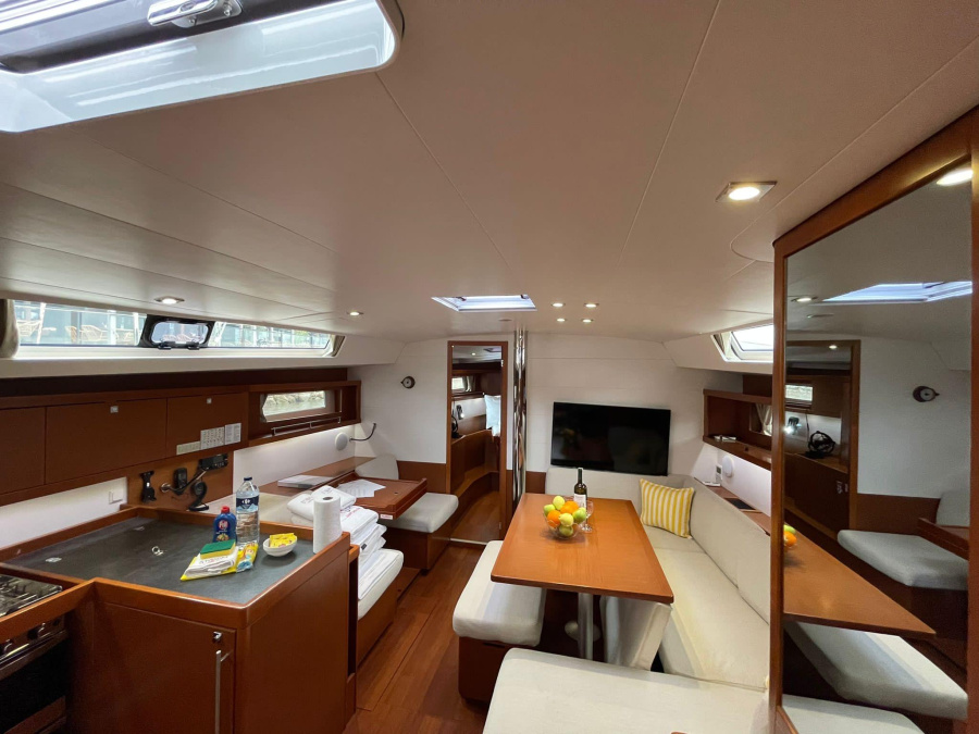 Oceanis 45 — photo 17